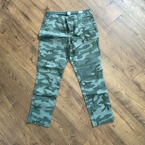 Gap Camo Crop Pants
